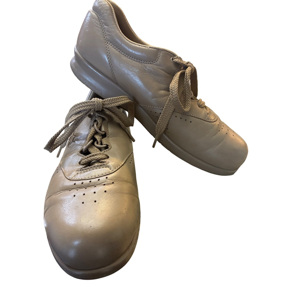 SAS Free Time Walking Shoes Women 6.5 M Taupe Good Leather Lace Up Sneakers